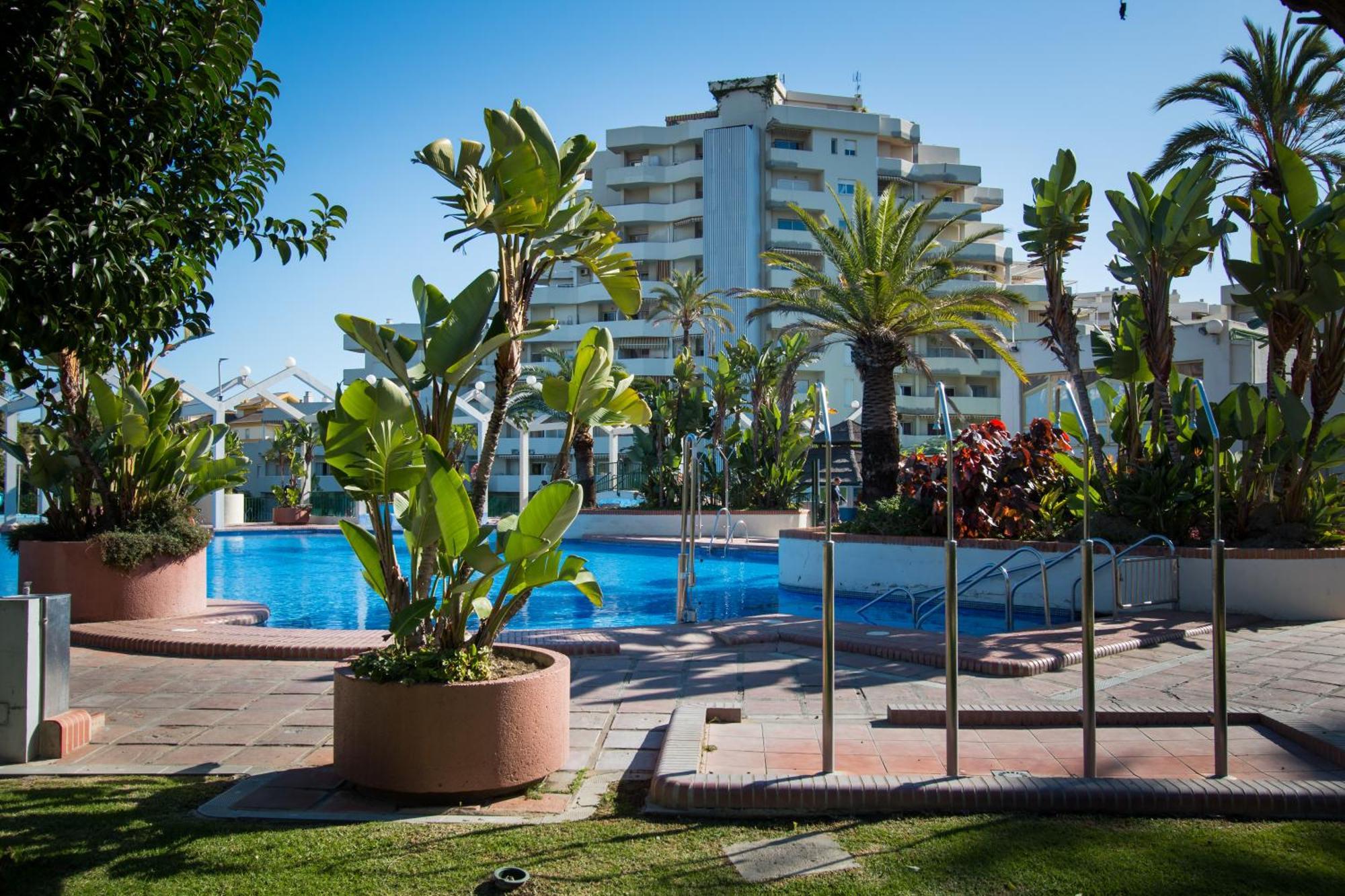 Holidays2Benal Beach Terraza Solarium Беналмадена Екстериор снимка